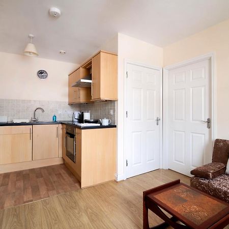 Becket Apartment Yeovil Exterior foto