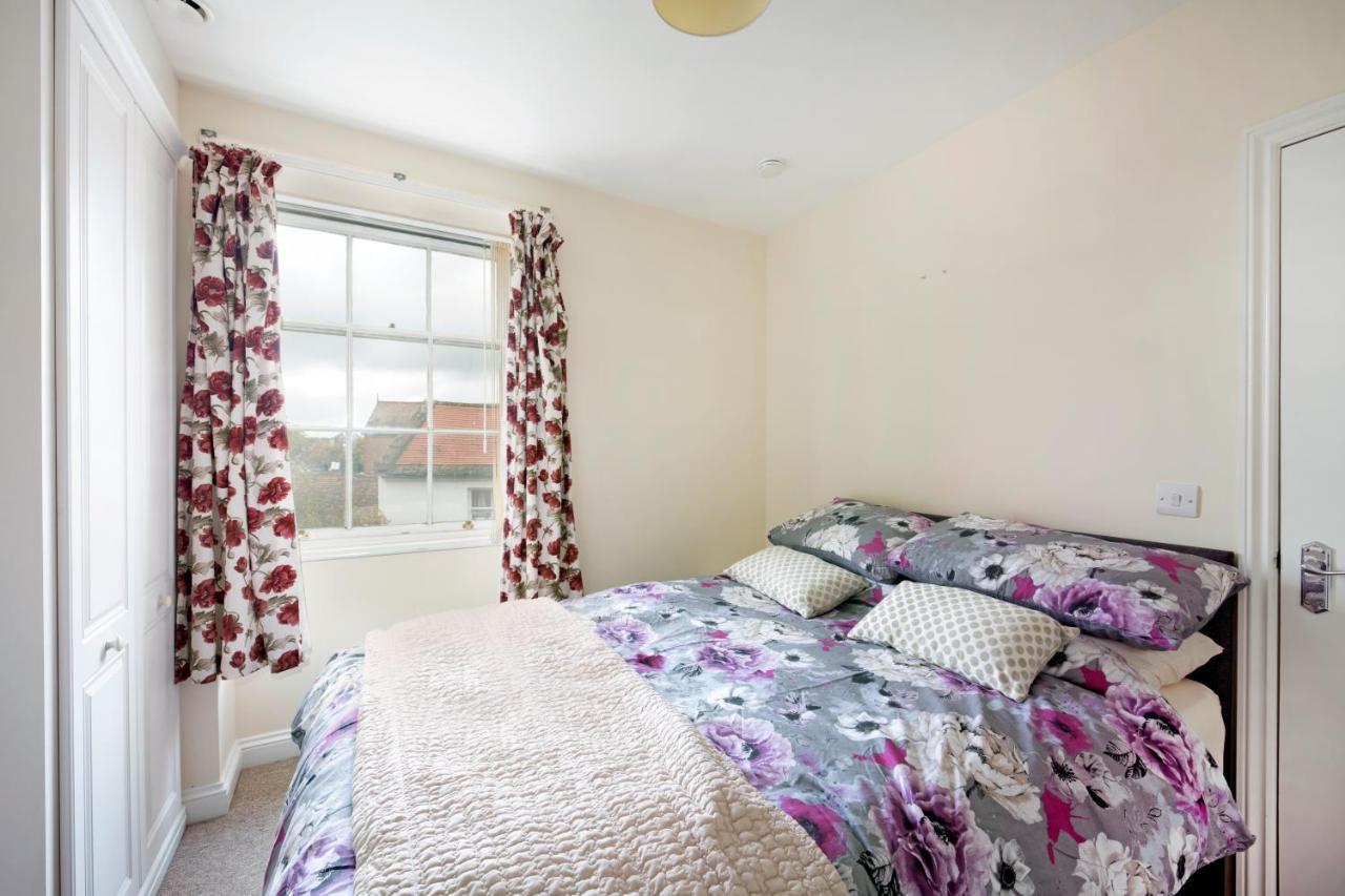 Becket Apartment Yeovil Exterior foto